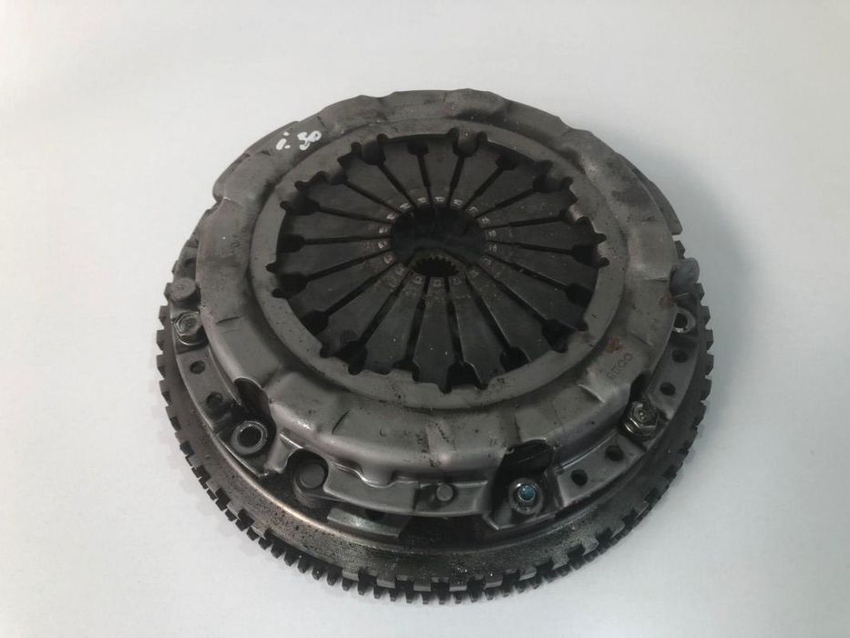 Kit ambreiaj Hyundai i30 41300-26ae0 1.4 mpi