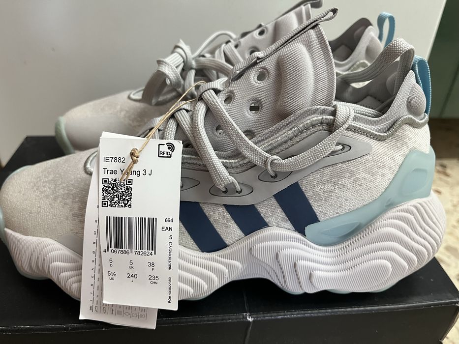 Маратонки Adidas