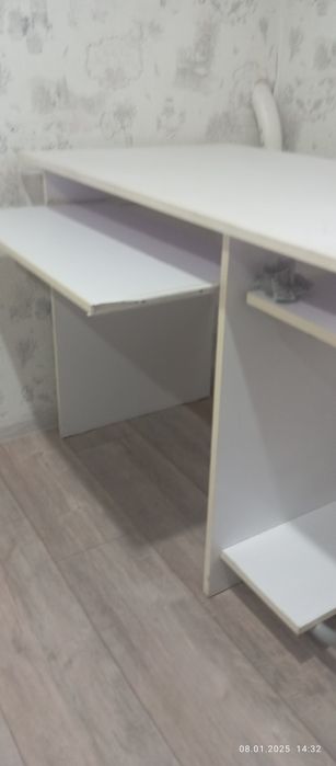 Продам письменный стол