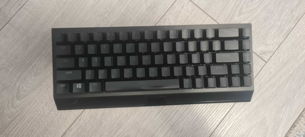 Tastatura Razer Blackwidow v3 mini hyperspeed yellow switch silent