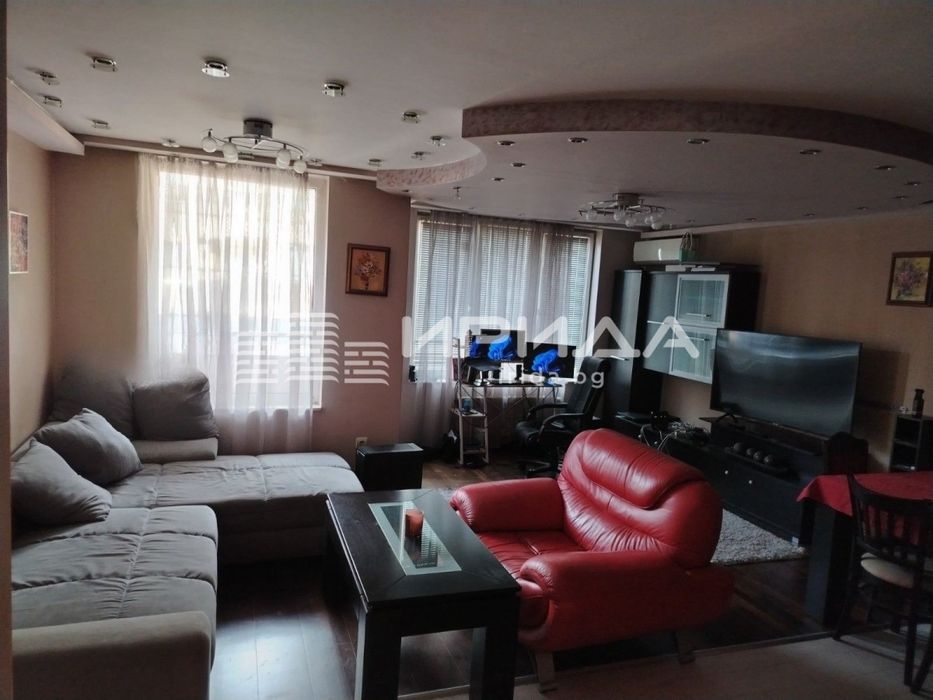 Южен двустаен апартамент до Южен парк