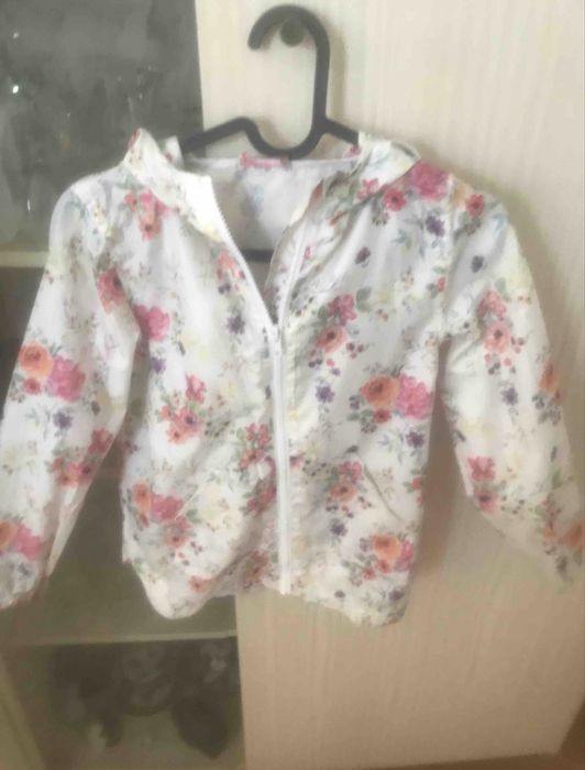 Пролетно яке GUESS и NEXT