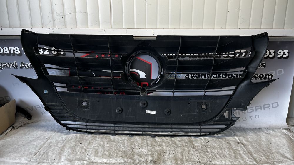 Mercedes Vito 23- предна решетка