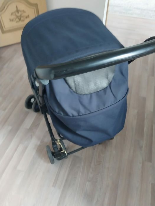 Срочно продам коляску