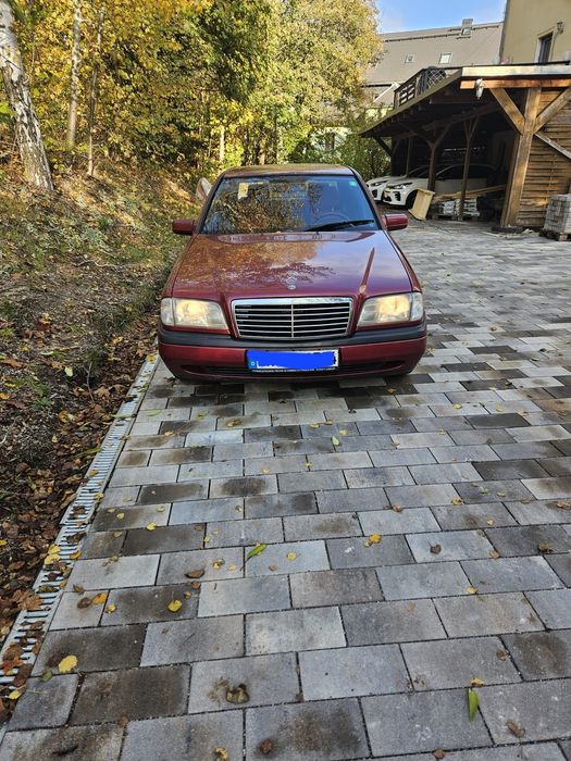 Mercedes Benz c180