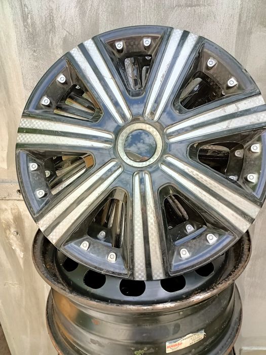 Диски металлические плюс колпаки