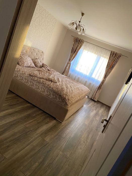 Apartament 3 camere, etaj 2, bloc tip vila - Str. Gheorghe Doja
