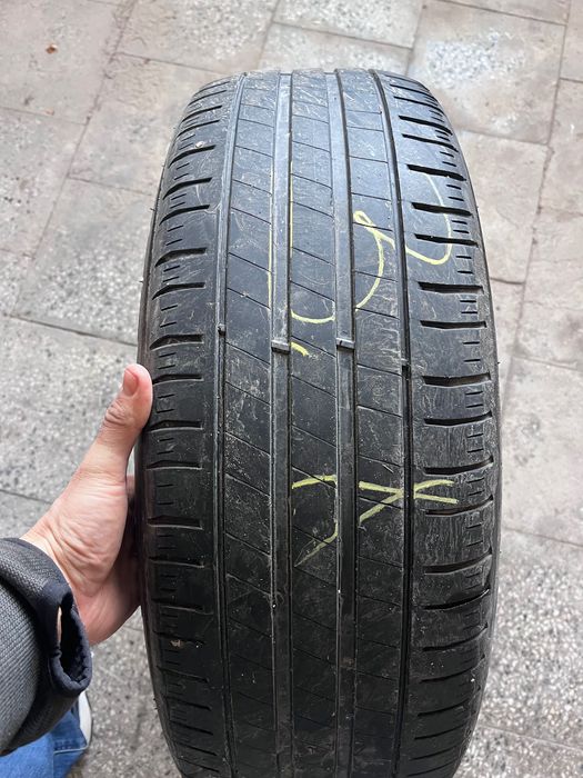 225/60/18 BFGoodrich