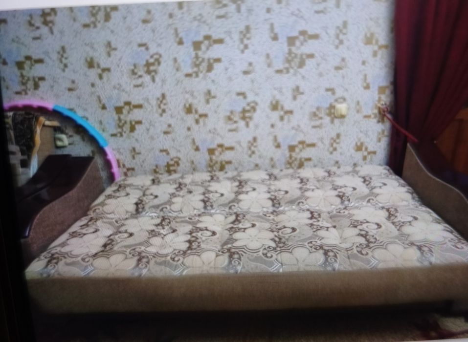 Диван-кровать и два кресла в отличном состоянии