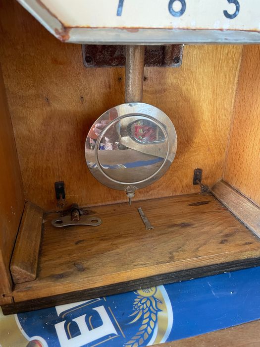 Стар часовник 40 лв.