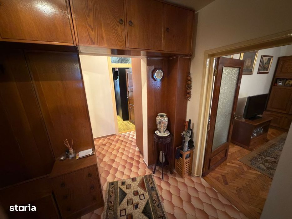 Apartament 3 camere, balcon în Militari