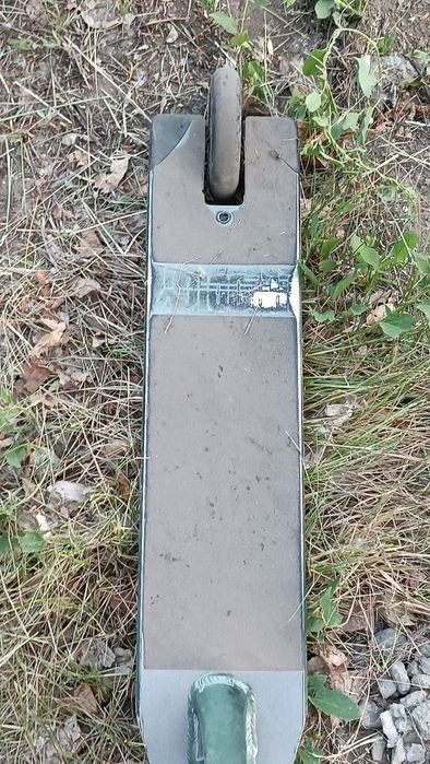 Продам трюковой самокат Blunt Prodigy S9 Street