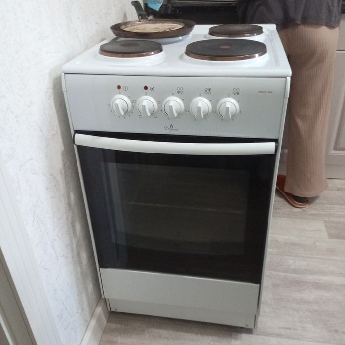 Продам плиту в рабочем состоянии