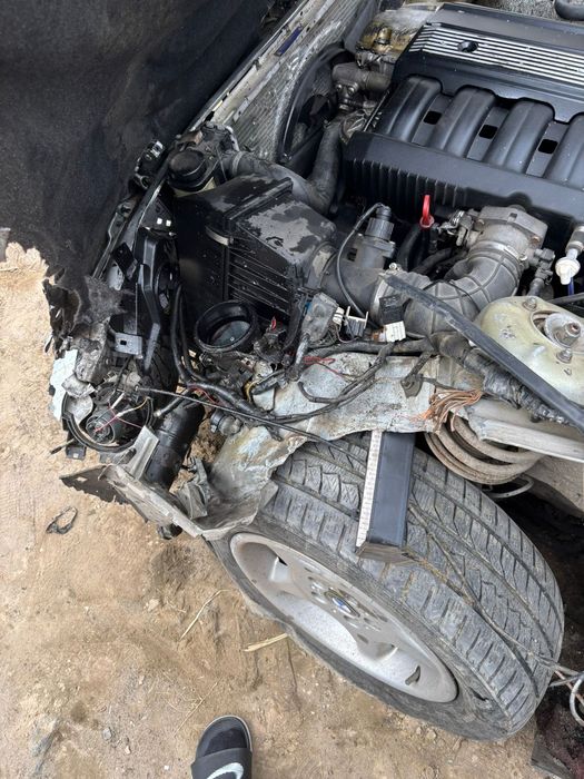 БМВ 525 на запчасти