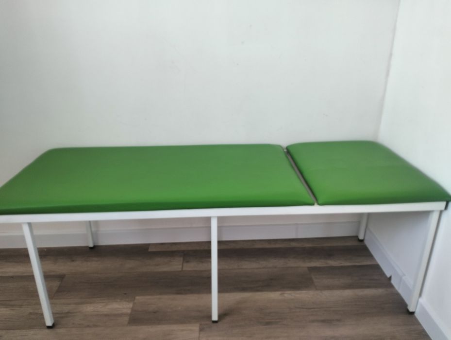 Продается кушетка