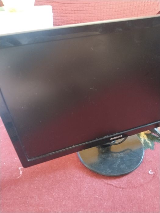 компьютер  заттарымен