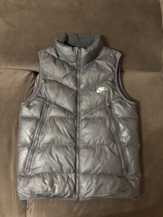 Продавам елек Nike