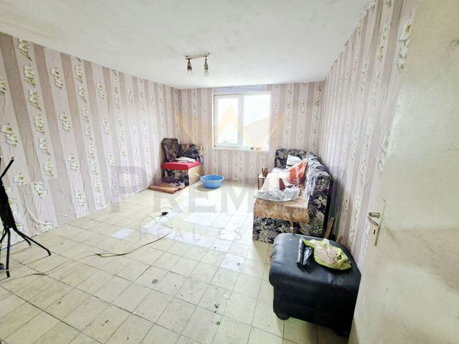 Къща в Варна-Автогара площ 385 цена 200000