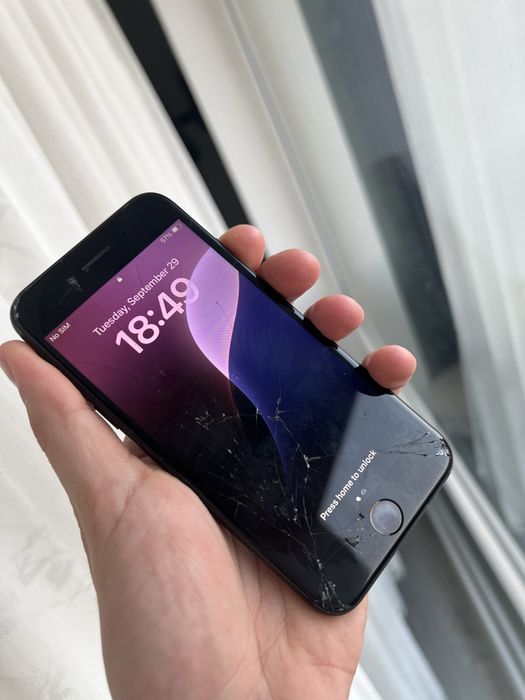 Vand Iphone SE 2020