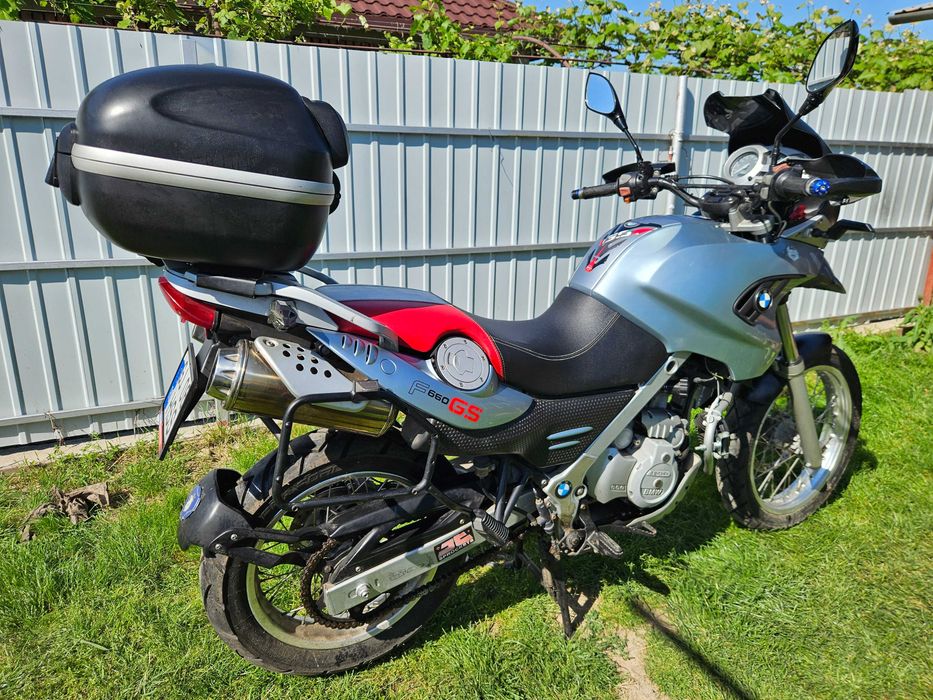 Vand motocicleta marca BMW F 650 GS