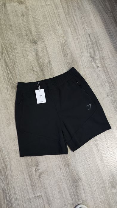 НОВИ Gymshark M size slim fit мъжки къси Tech панталони