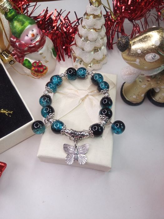 Гривна от мъниста