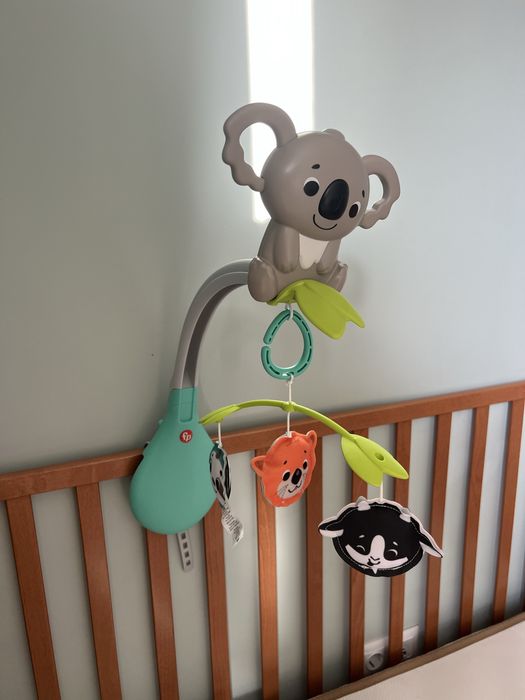 Fisher price музикална играчка за кошара