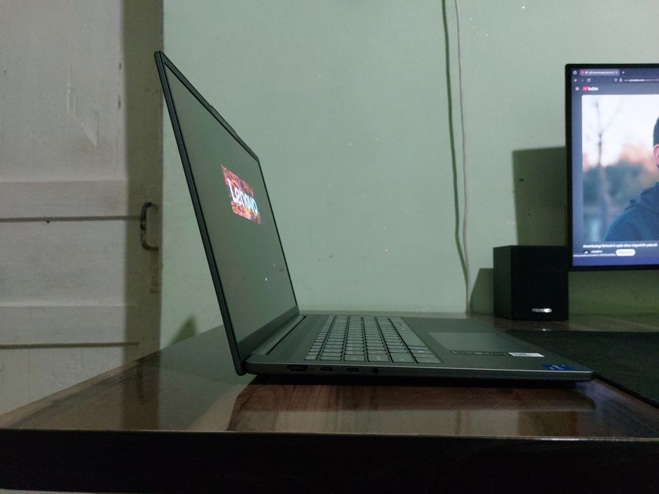 Ноутбук Lenovo IdeaPad
