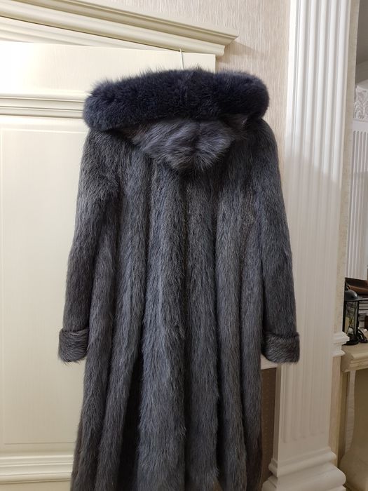 пальто, куртки, шубы