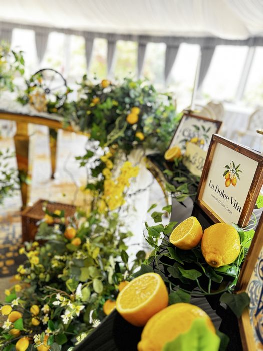 Organizare evenimente/Oglinda magica/aranjamente florale/fum greu