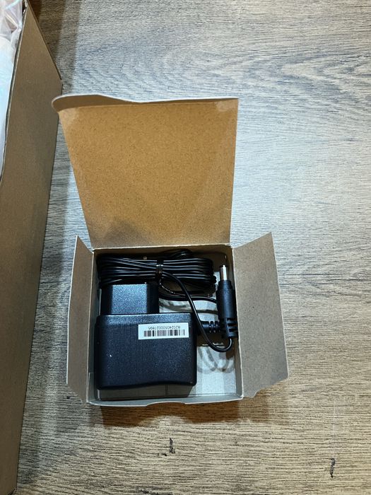 Calculator cu afisaj digital Sharp