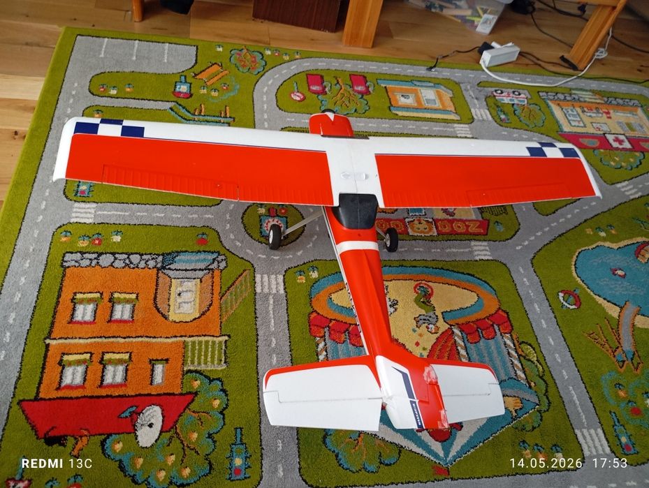 Vând /schimb avion Fms ranger 1220mm pe o orice drona dji perfect functională