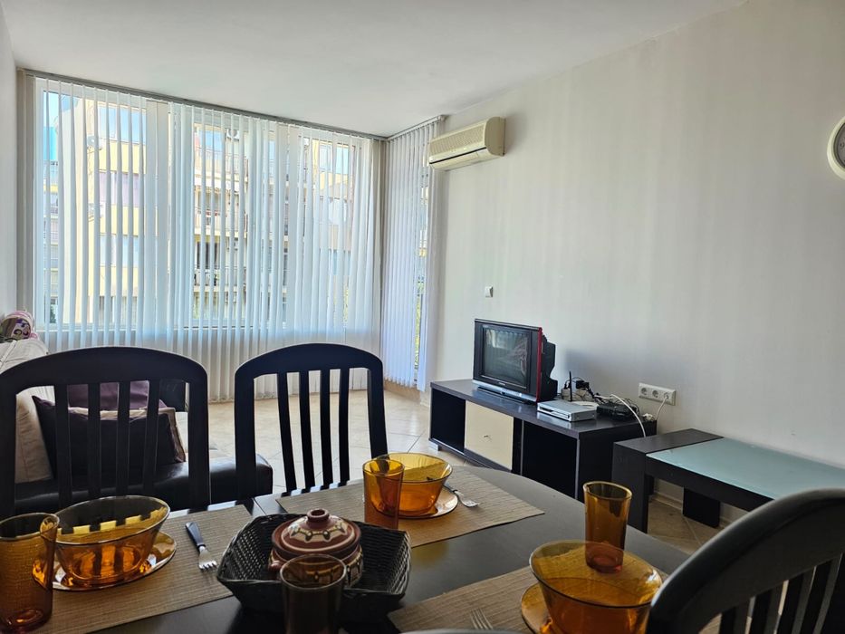 Продава се Двустаен апартамент в к.к. Слънчев бряг - 61 кв.м за 1033 €/кв.м - Снимка #2