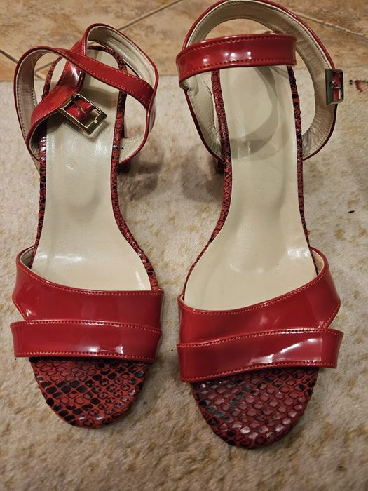 Сандали от изкуствена кожа