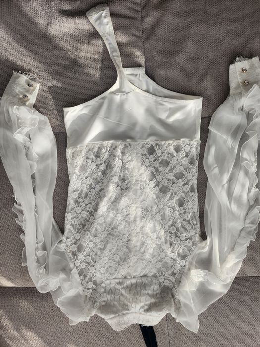 Риза бяла с черна панделка Avin без забележки