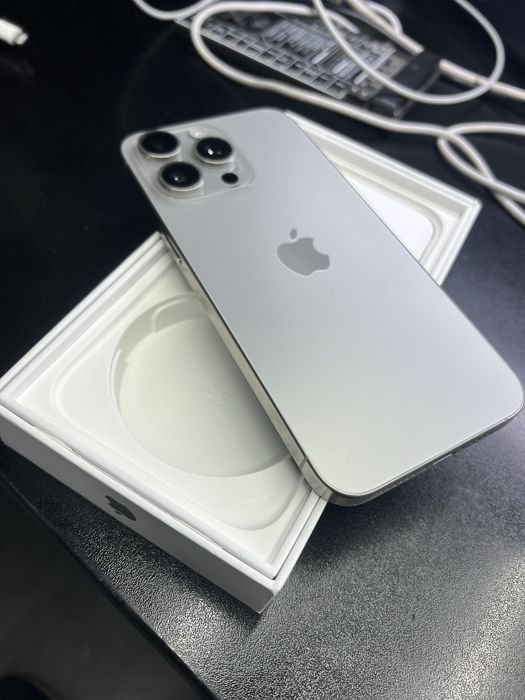 iPhone 15 Pro Max 512GB