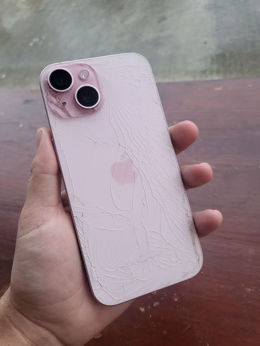 Telefon Iphone 15 Roz Foarte Bun 128GB 5G 88% Baterie Trimit Schimb