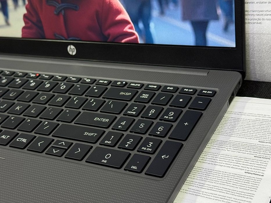 Hp Laptop DDR5 GRANIT BLACK EDITION rangida 13-AVLOD kuchli