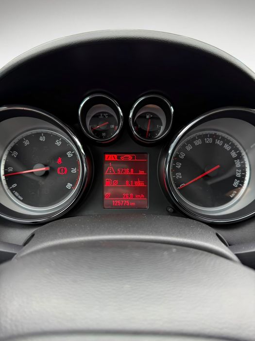 Opel Astra j 2015