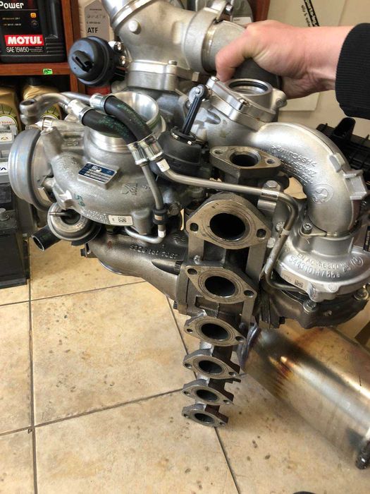 BMW - к-кт турбо голямо и малко нови оригинални- 3.5D ; 4.0D - 313кс.