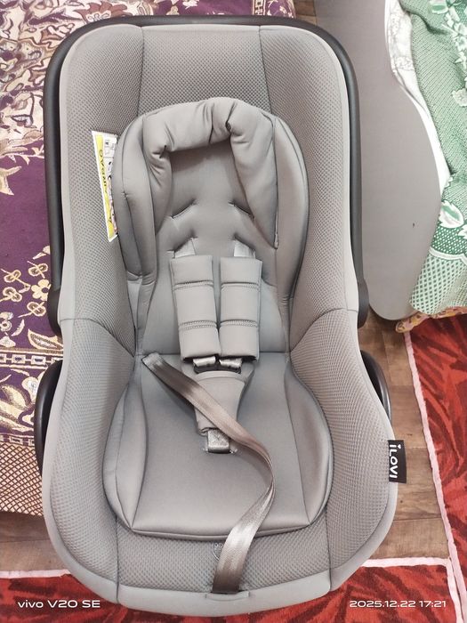 Продам новое автокресло