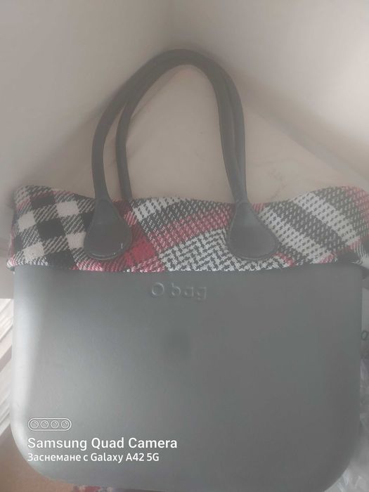 Графитено-сива чанта