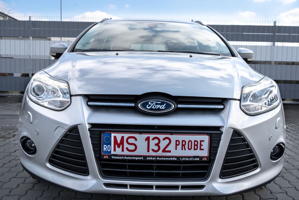 Ford Focus 2013 1.6TDCi 115cp EURO5 KmReali Garantie 3Ani Model-Style Xenon LED Navi Pilot Scaune Incalzite ParcAssist