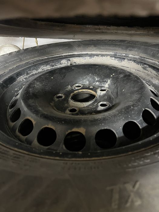 Продам колеса  205 65 R15 с дисками