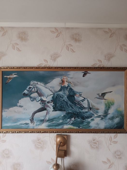 Продам картину в рамке из габилена