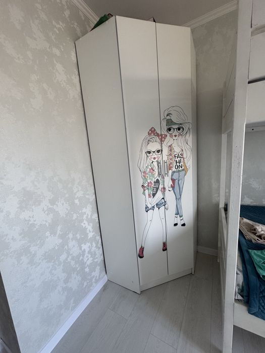 Продам детский угловой шкаф