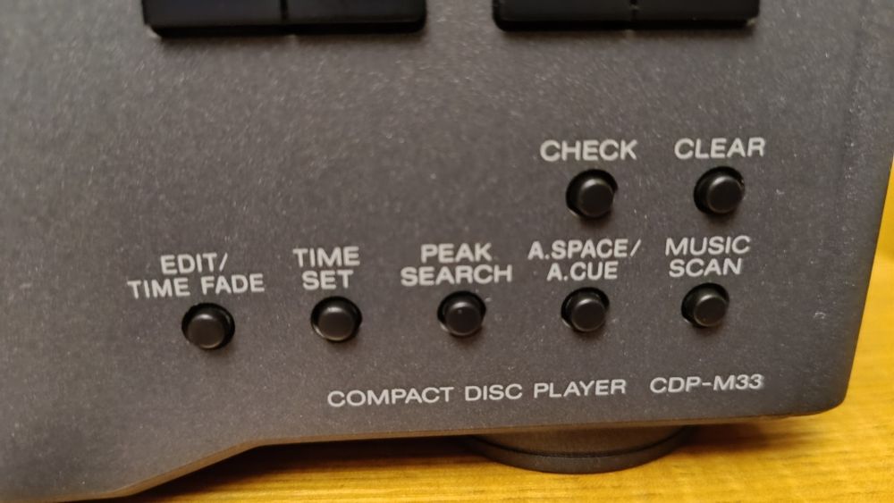 СД проигрыватель Sony cdp-m33