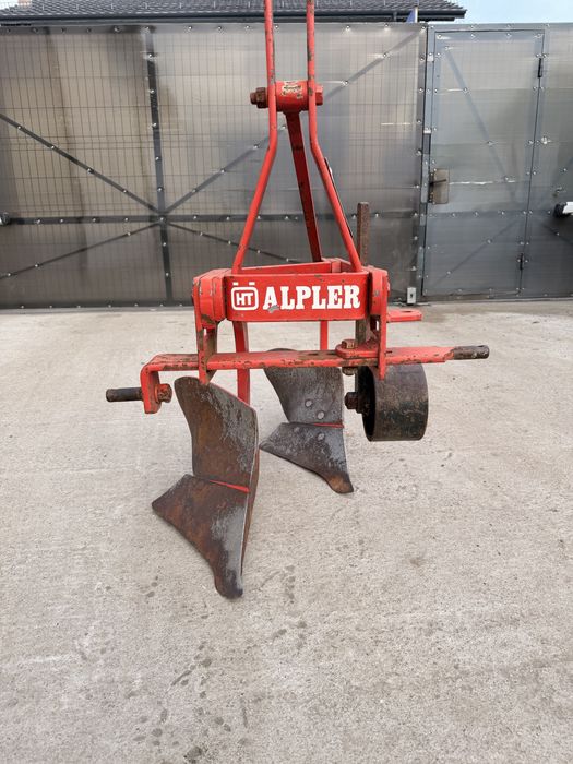 Plug tractor 14-45 cp Racovita • OLX.ro