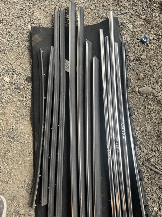 Ручки,замок молдник и тд бмв е39