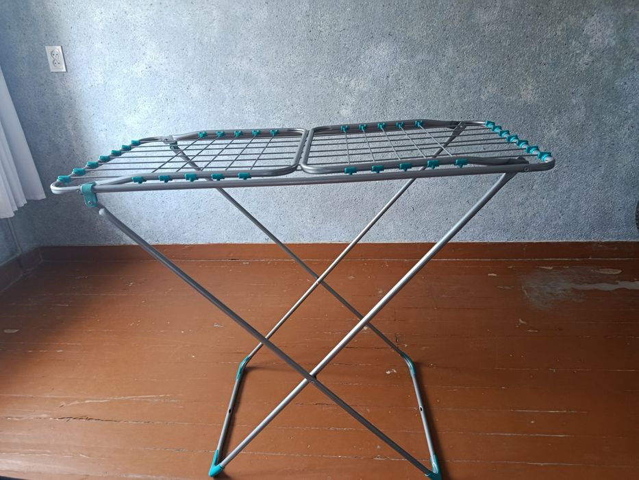 Продам новую сушилку для белья